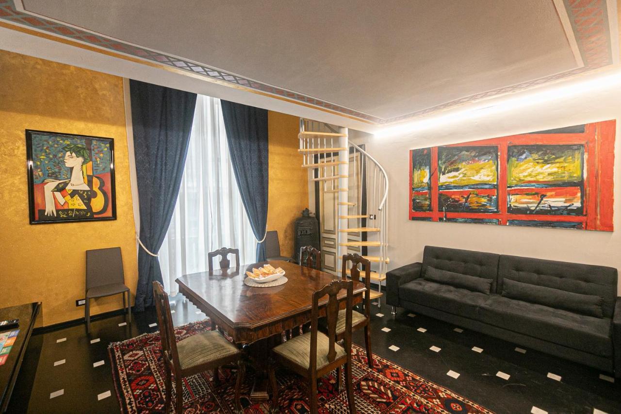 Dimora Patrizia In Centro Appartement Genua Buitenkant foto