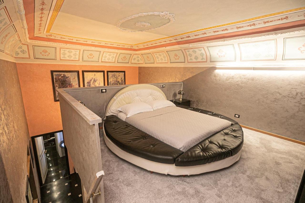 Dimora Patrizia In Centro Appartement Genua Buitenkant foto